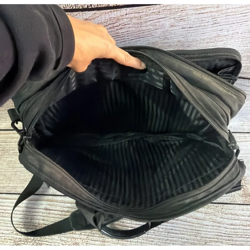 TUMI 26031D4 Alpha Expandable Organizer Black Nylon Laptop Briefcase Used
